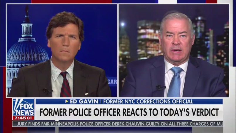 Carlson Shuts Down Guest For Criticizing Chauvin's Excessive Use Of Force - Vimarsana News
